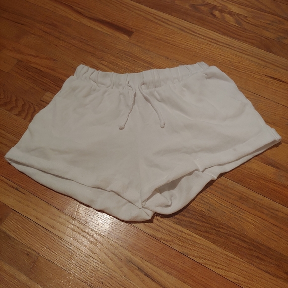 H&M White and Grey Sweatshorts - Picture 3 of 6